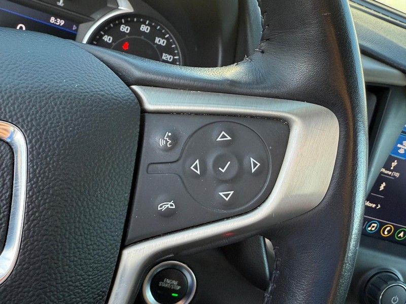 GMC Terrain Vehicle Full-screen Gallery Image 18