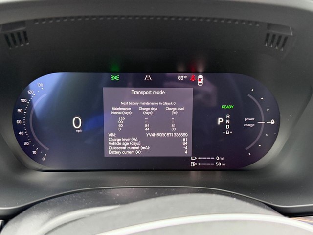 2026 Volvo XC60 Plus - Photo 14