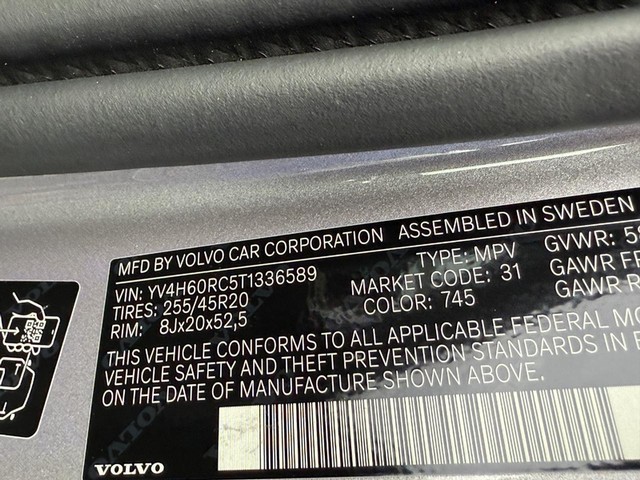 2026 Volvo XC60 Plus - Photo 17