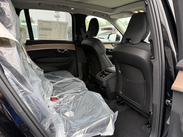 2026 Volvo XC90 Plus - Photo 6