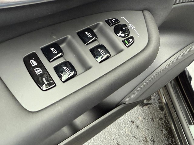 2026 Volvo XC90 Plus - Photo 10
