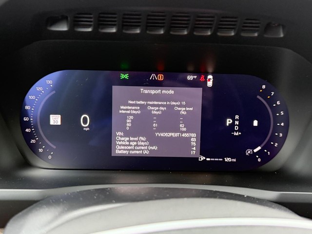 2026 Volvo XC90 Plus - Photo 15