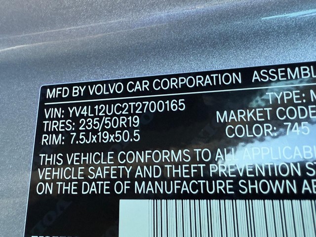 2026 Volvo XC40 Plus - Photo 16