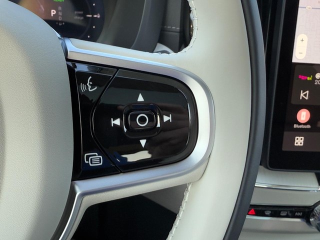 2026 Volvo XC60 Ultra - Photo 13