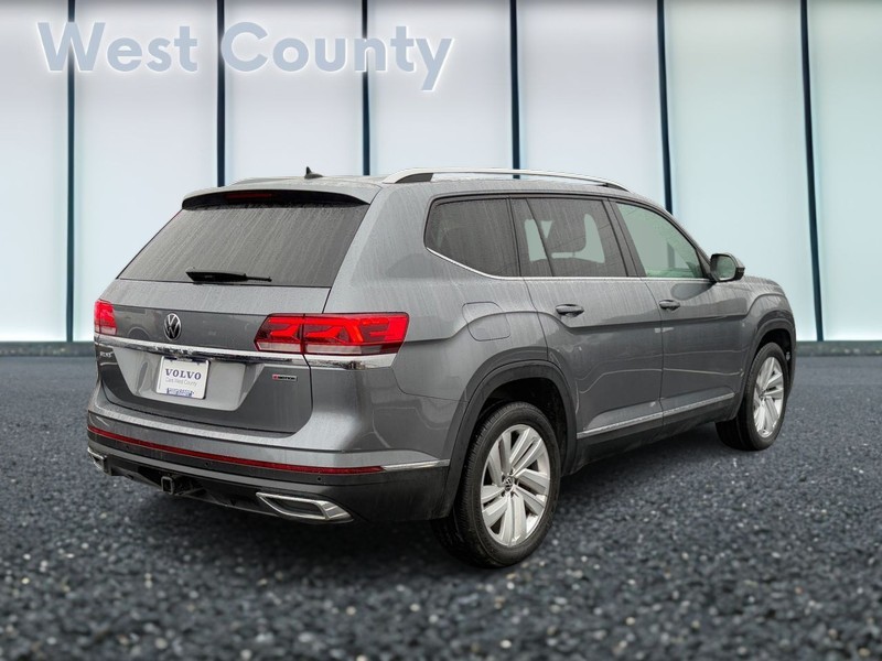 Volkswagen Atlas Vehicle Full-screen Gallery Image 03