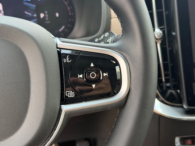 2026 Volvo XC90 Plus - Photo 11