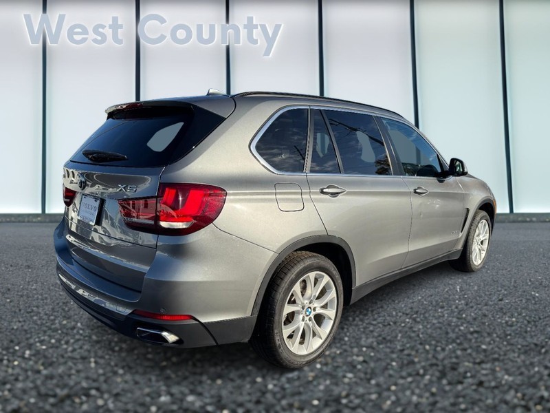 BMW X5 eDrive Vehicle Full-screen Gallery Image 03