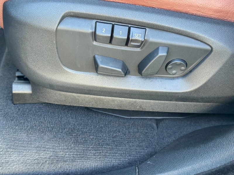 BMW X5 eDrive Vehicle Full-screen Gallery Image 27