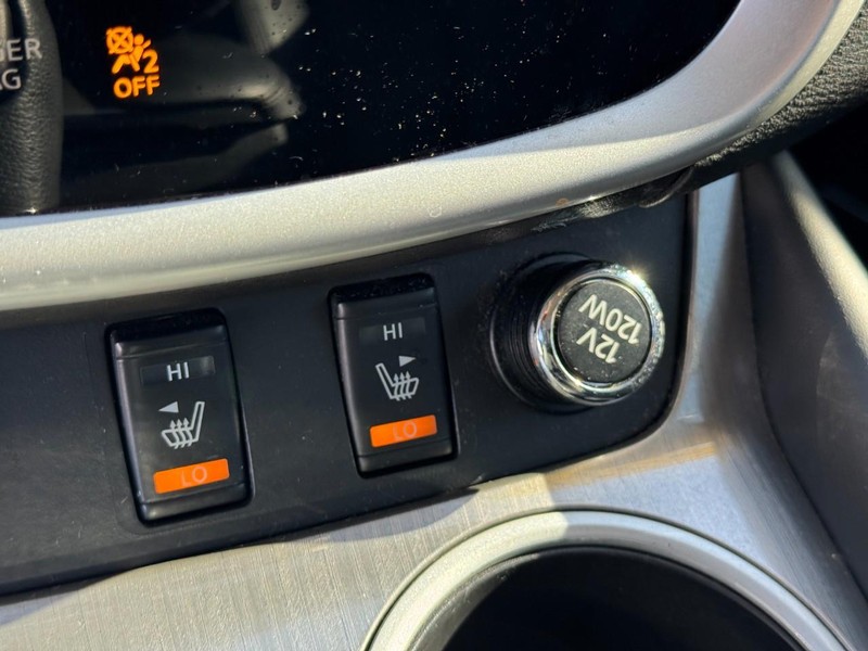 Nissan Murano Vehicle Full-screen Gallery Image 23