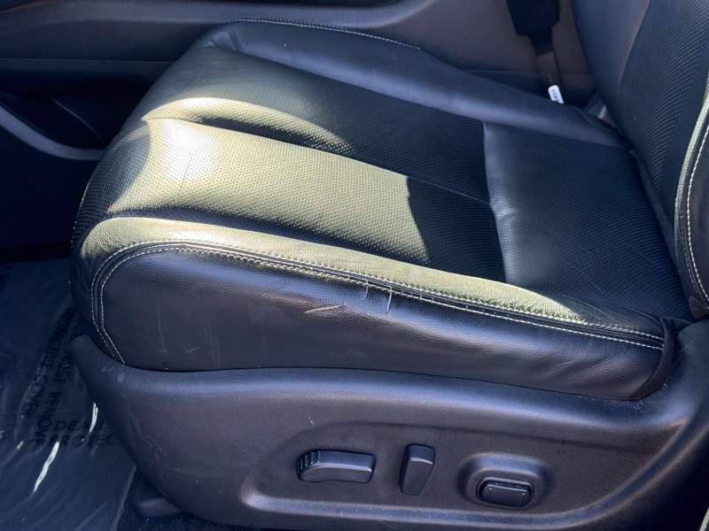 Nissan Murano Vehicle Full-screen Gallery Image 27