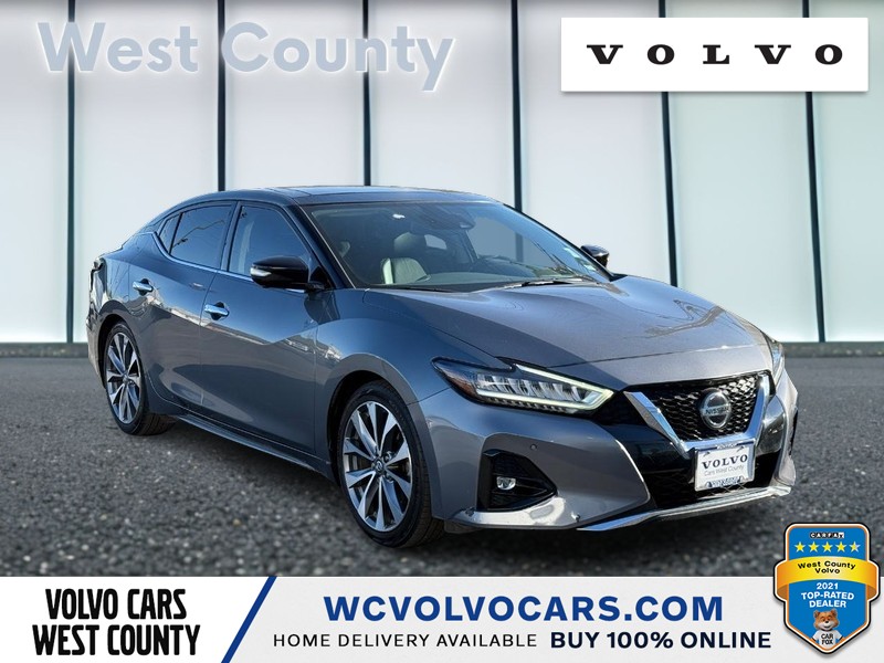 Nissan Maxima Vehicle Full-screen Gallery Image 01