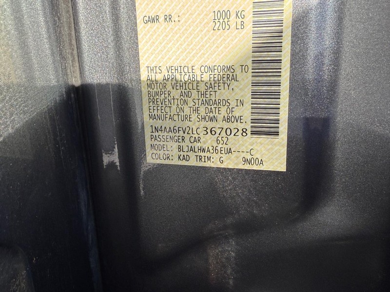 Nissan Maxima Vehicle Full-screen Gallery Image 24