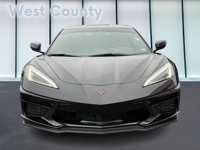 Chevrolet Corvette Vehicle Full-screen Gallery Image 10