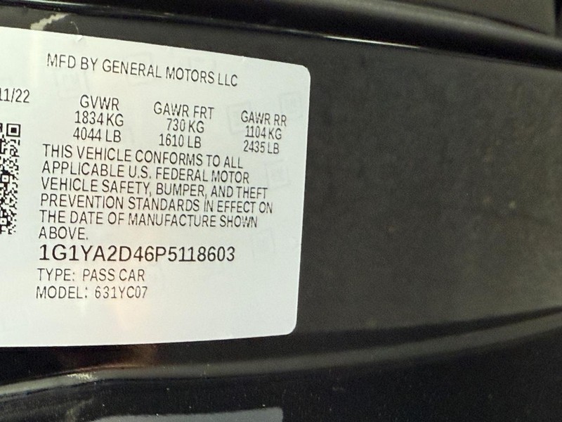 Chevrolet Corvette Vehicle Full-screen Gallery Image 25