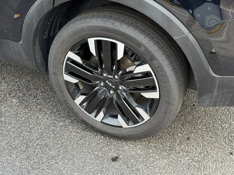 Kia Telluride Vehicle Full-screen Gallery Image 07