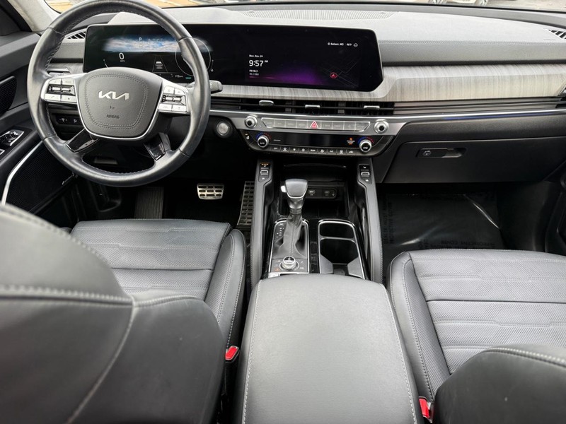 Kia Telluride Vehicle Full-screen Gallery Image 11