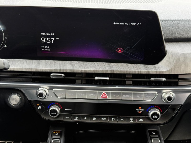 Kia Telluride Vehicle Full-screen Gallery Image 13