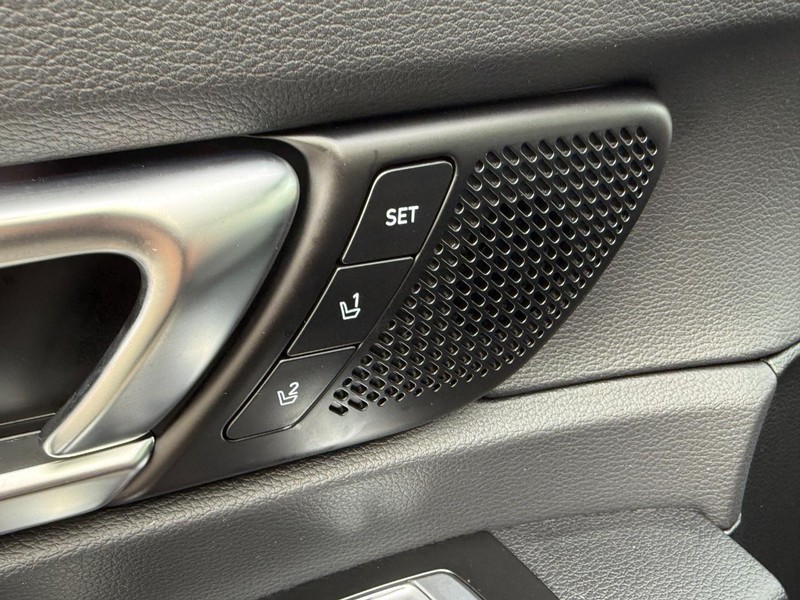 Kia Telluride Vehicle Full-screen Gallery Image 15