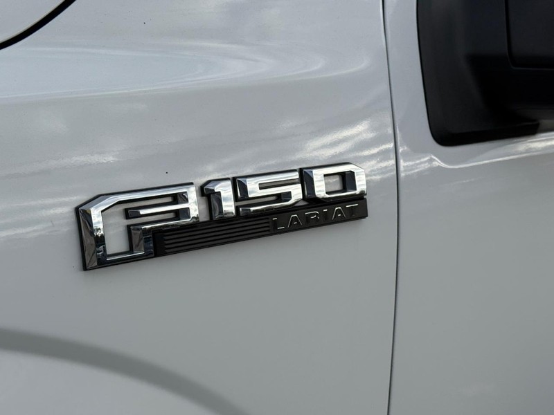 Ford F-150 Vehicle Full-screen Gallery Image 08