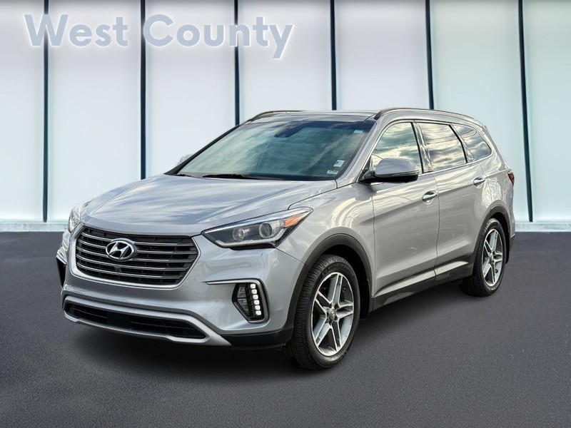 Hyundai Santa Fe Vehicle Full-screen Gallery Image 09