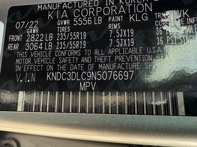 Kia EV6 Vehicle Full-screen Gallery Image 23