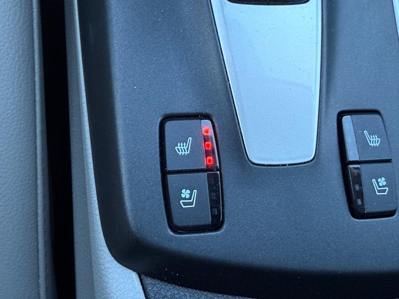 Acura RDX Vehicle Full-screen Gallery Image 23