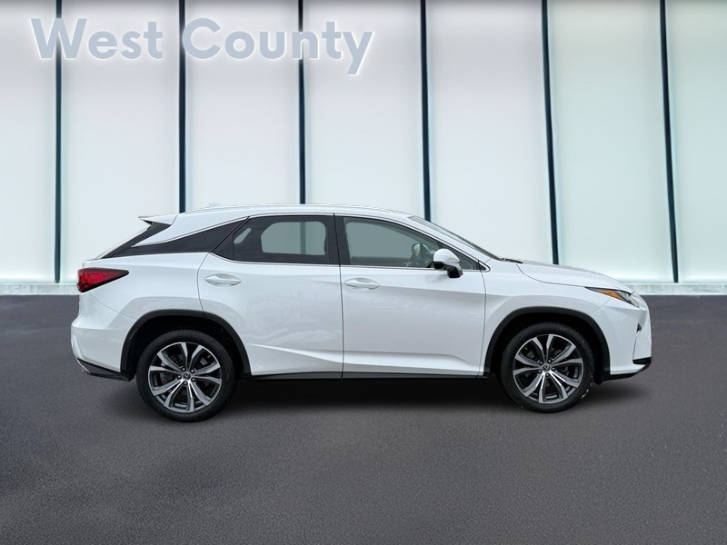 Lexus RX Vehicle Full-screen Gallery Image 02