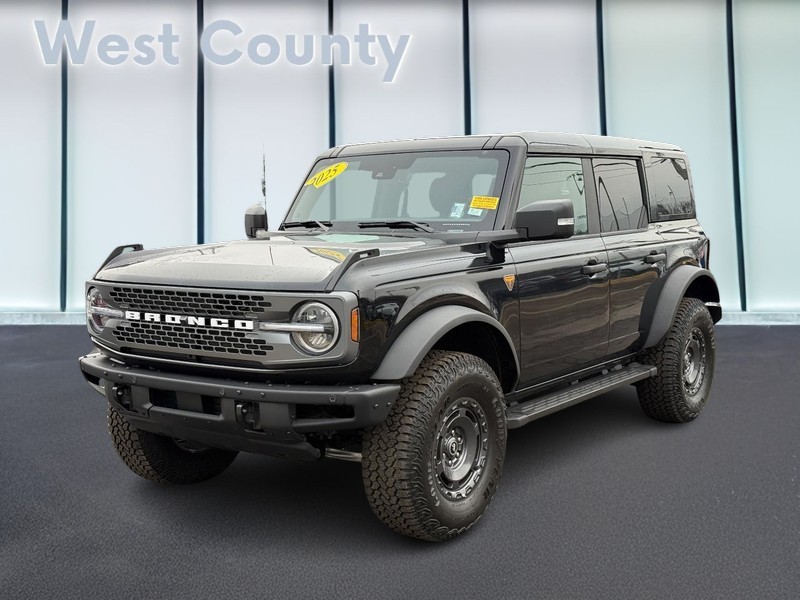 Ford Bronco Vehicle Full-screen Gallery Image 08