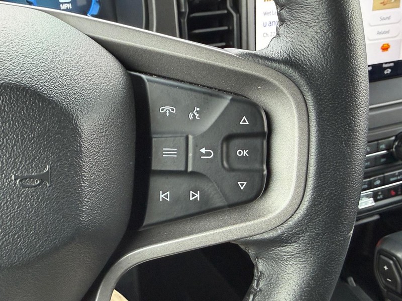 Ford Bronco Vehicle Full-screen Gallery Image 17