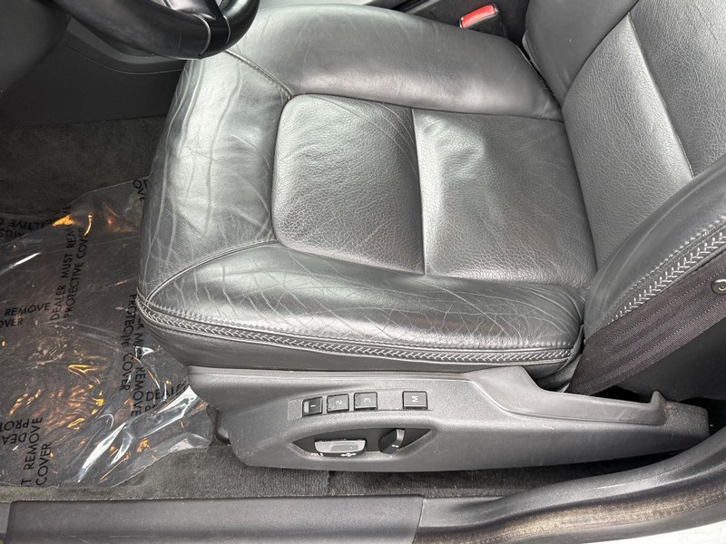 Volvo XC70 Vehicle Full-screen Gallery Image 15