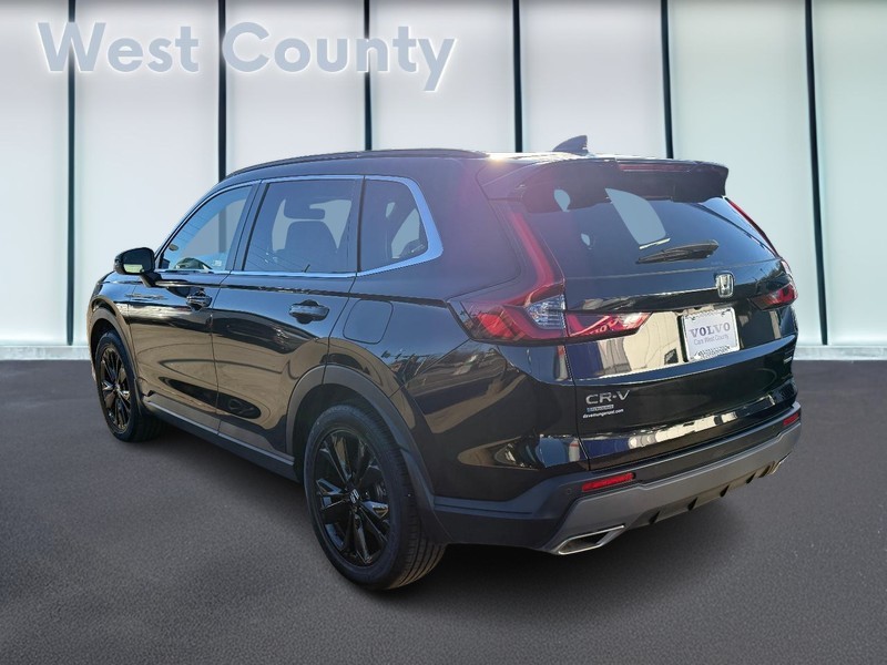 Honda CR-V Hybrid Vehicle Full-screen Gallery Image 06