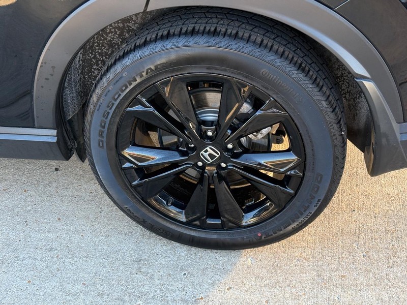 Honda CR-V Hybrid Vehicle Full-screen Gallery Image 07