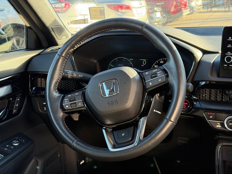 Honda CR-V Hybrid Vehicle Full-screen Gallery Image 12