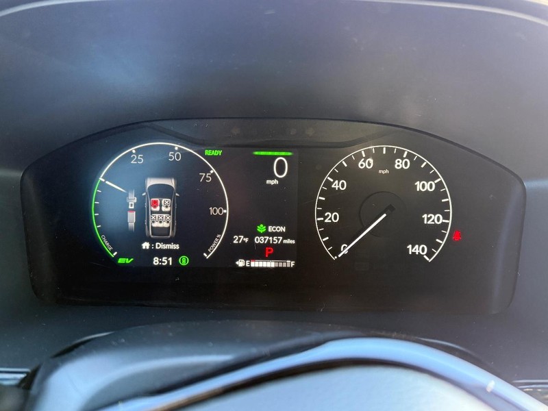 Honda CR-V Hybrid Vehicle Full-screen Gallery Image 19