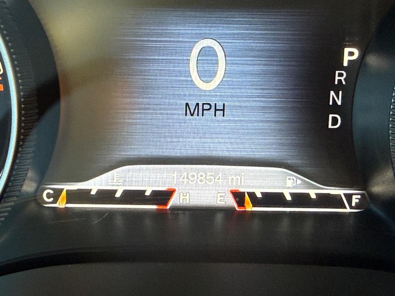 Jeep Cherokee Vehicle Full-screen Gallery Image 20