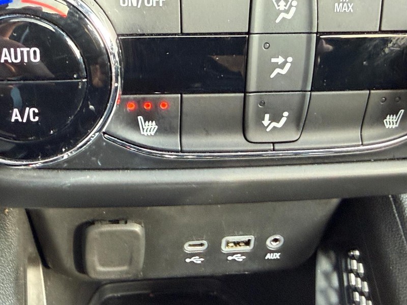 Chevrolet TrailBlazer Vehicle Full-screen Gallery Image 22