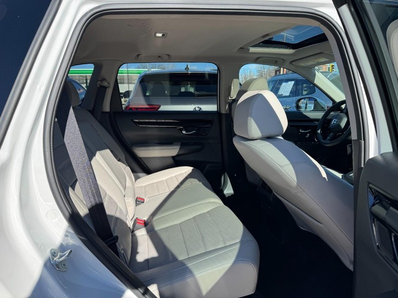 Honda CR-V Vehicle Full-screen Gallery Image 10