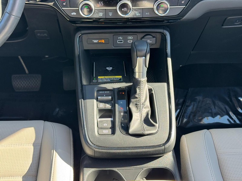 Honda CR-V Vehicle Full-screen Gallery Image 14