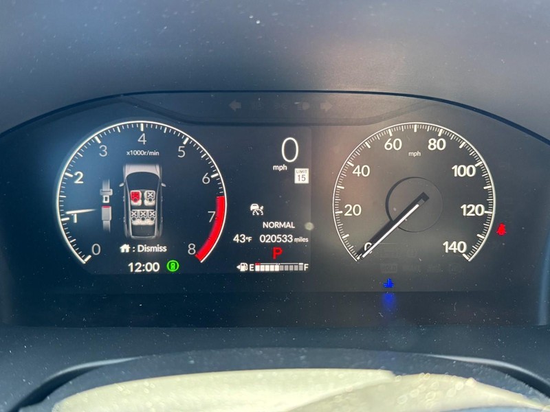 Honda CR-V Vehicle Full-screen Gallery Image 20