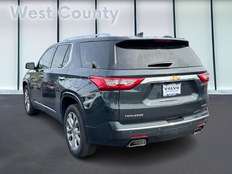 Chevrolet Traverse Vehicle Full-screen Gallery Image 06