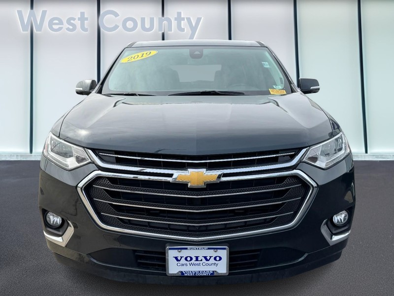 Chevrolet Traverse Vehicle Full-screen Gallery Image 09