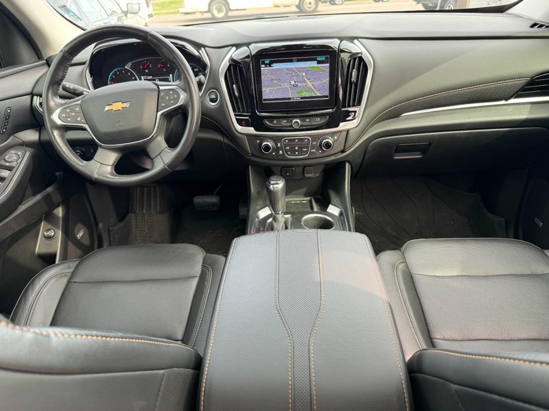 Chevrolet Traverse Vehicle Full-screen Gallery Image 12