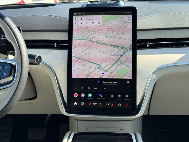 Volvo EX90 Vehicle Full-screen Gallery Image 13