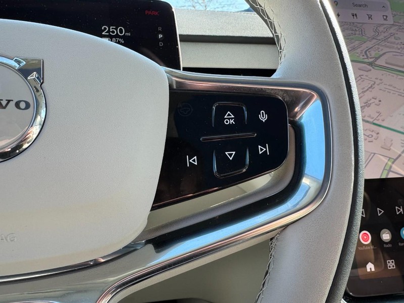 Volvo EX90 Vehicle Full-screen Gallery Image 17