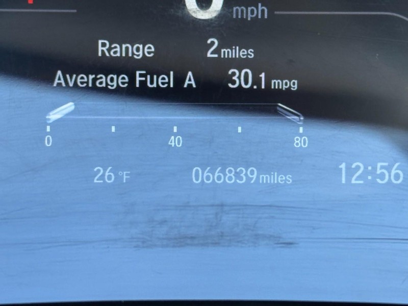 Honda CR-V Hybrid Vehicle Full-screen Gallery Image 19