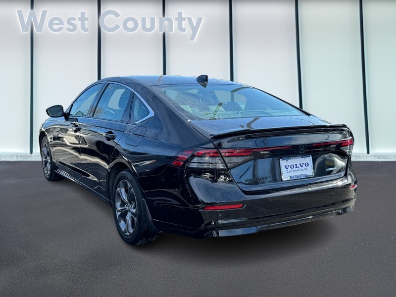 Honda Accord Hybrid Vehicle Full-screen Gallery Image 06