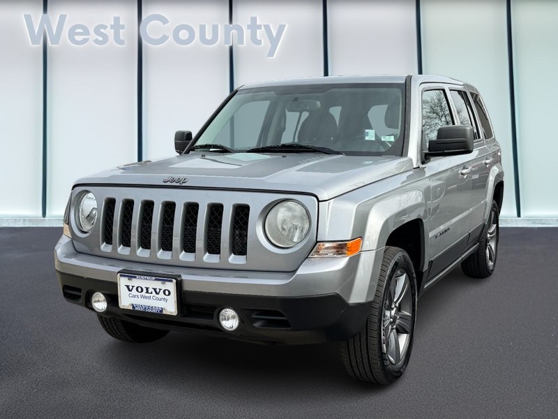 Jeep Patriot Vehicle Full-screen Gallery Image 08