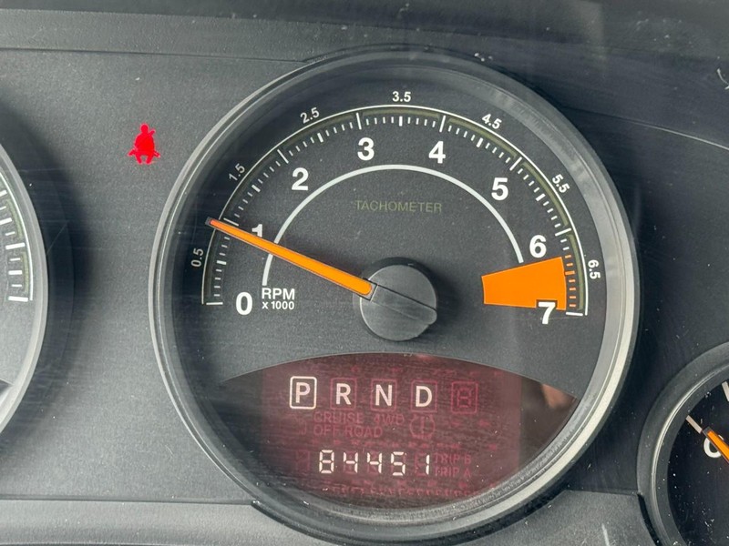 Jeep Patriot Vehicle Full-screen Gallery Image 18