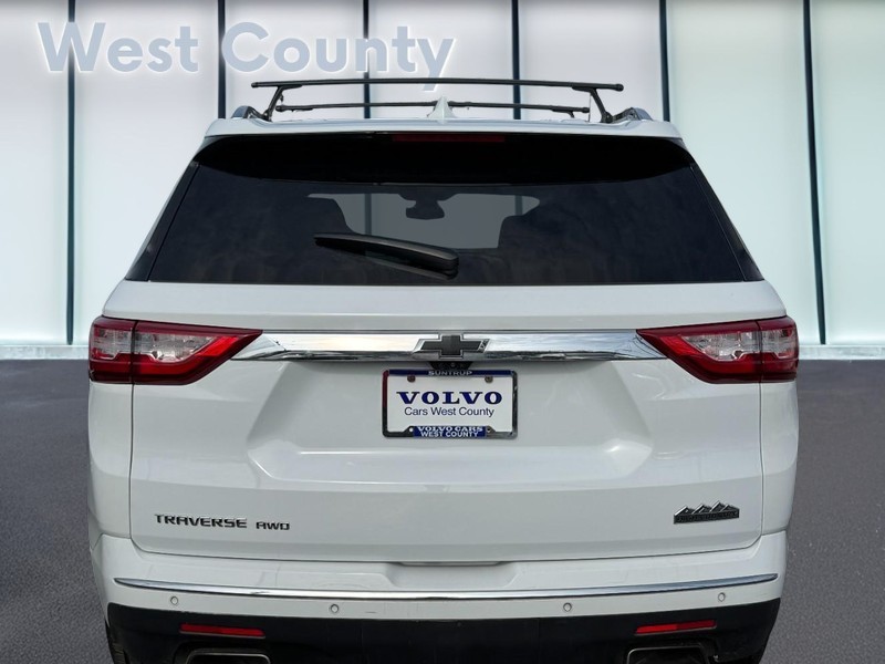 Chevrolet Traverse Vehicle Full-screen Gallery Image 05