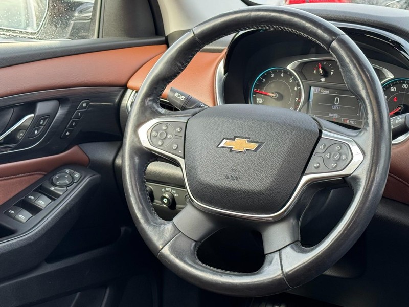 Chevrolet Traverse Vehicle Full-screen Gallery Image 13